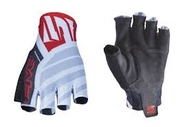 FIVE Pairs Gloves RC2  White/Red Size S (C0618030208)