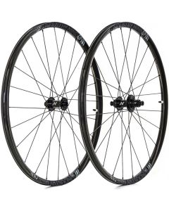 INDUSTRY NINE Wheelset 1/1 XC Carbon  29" Disc CL (15x110mm/12x148mm) XD- Black Hub - Black Spokes (W0CAU9CBBEE2)